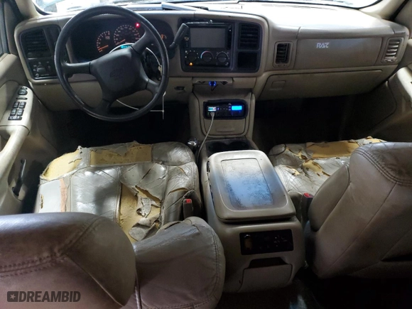 2002 Chevrolet Tahoe LT with VIN 1GNEC13Z02R260191, listed as a Copart auction lot 41729345 with 230,568 mi miles and Non Repairable. Bid and sale history available at carsss.com. Image 8.
