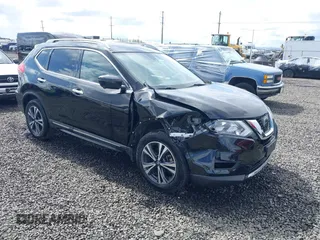 2017 Nissan Rogue SL with VIN 5N1AT2MV9HC868890, listed as a IAAI auction lot 41924174 with 91,037 mi miles. Bid and sale history available at carsss.com. Image 1.