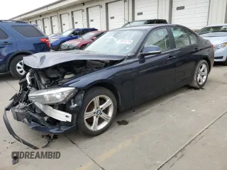 2015 BMW 3 Series 320i xDrive z VIN WBA3C3G56FNS73749, wystawiony jako Copart lot #49975215 z przebiegiem Nie podano mil oraz Szkoda całkowita • Salvage title. Historia ofert i sprzedaży dostępna na DreamBid. Obrazek 1.