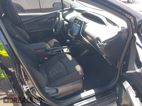 2021 Toyota Prius L Eco with VIN JTDKAMFU6M3141392, listed as a IAAI auction lot 42317866 with 137,495 mi miles and . Bid and sale history available at DreamBid. Image 5.