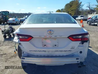 2023 Toyota Camry SE z VIN 4T1G11BK2PU076186, wystawiony jako IAAI lot #41602143 z przebiegiem 18 307 mil mil oraz . Historia ofert i sprzedaży dostępna na DreamBid. Obrazek 16.