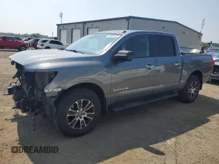 2021 Nissan Titan SV z VIN 1N6AA1ED4MN526009, wystawiony jako Copart lot #60033535 z przebiegiem 81 203 mil mil oraz Szkoda całkowita • Salvage title. Historia ofert i sprzedaży dostępna na DreamBid. Obrazek 1.