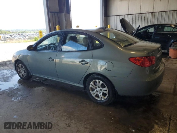 2010 Hyundai Elantra GLS z VIN KMHDU4AD9AU939068, wystawiony jako Copart lot #57639885 z przebiegiem 185 829 mil mil oraz Szkoda całkowita • Salvage title. Historia ofert i sprzedaży dostępna na DreamBid. Obrazek 2.