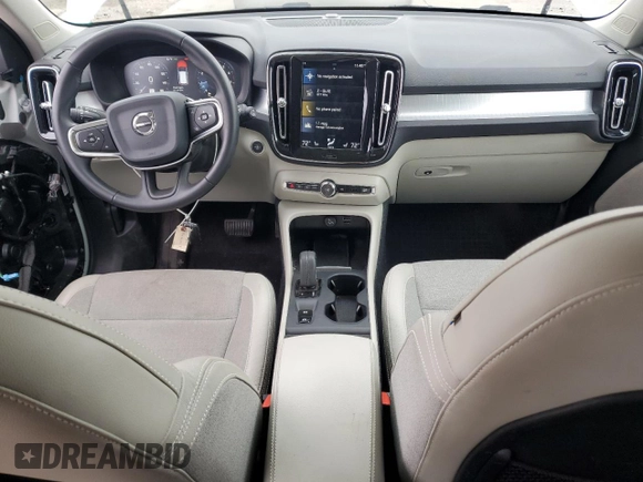 2020 Volvo XC40 Momentum with VIN YV4162UK2L2301157, listed as a Copart auction lot 50737225 with 45,666 mi miles and Salvage Title. Bid and sale history available at DreamBid. Image 8.