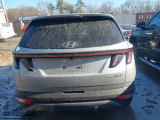 2024 Hyundai Tucson Hybrid Limited with VIN KM8JECD13RU240056, listed as a IAAI auction lot 41352636 with 6,946 mi miles. Bid and sale history available at carsss.com. Image 16.