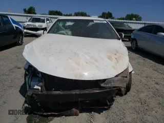 2017 Toyota Camry XLE with VIN 4T1BF1FK9HU354864, listed as a Copart auction lot 53758885 with 32,883 mi miles and Salvage Title. Bid and sale history available at carsss.com. Image 5.