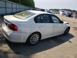 2009 BMW 3 Series 328i with VIN WBAPH77569NL84073, listed as a Copart auction lot 52185535 with 114,929 mi miles and Salvage Title. Bid and sale history available at carsss.com. Image 3.