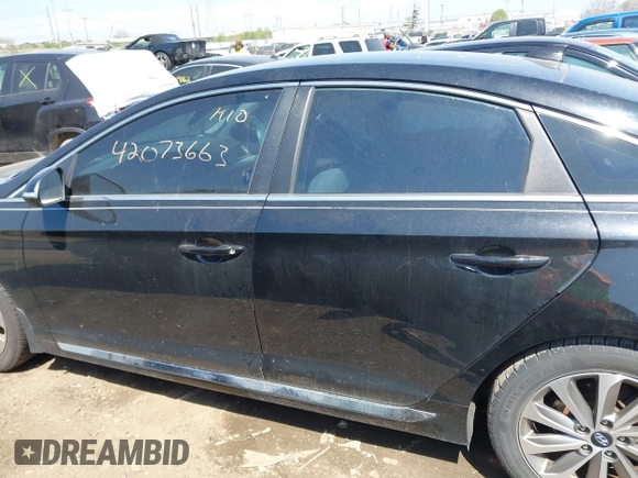 2015 Hyundai Sonata Limited with VIN 5NPE34AFXFH234603, listed as a IAAI auction lot 42073663 with 77,050 mi miles and . Bid and sale history available at carsss.com. Image 14.