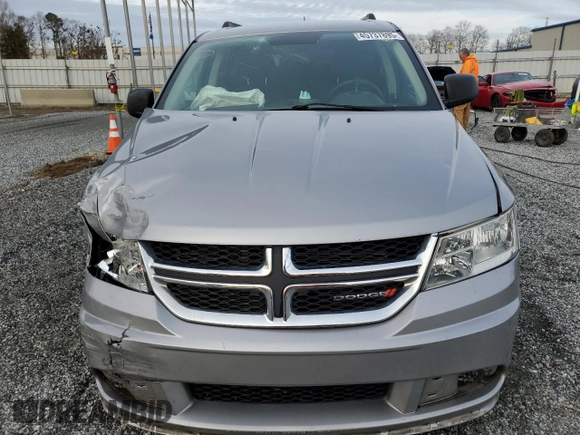 2018 Dodge Journey SE with VIN 3C4PDCAB3JT302276, listed as a Copart auction lot 45737895 with 163,213 mi miles and Salvage Title. Bid and sale history available at DreamBid. Image 5.
