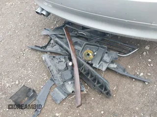2007 BMW 3 Series 328i с VIN WBAVC535X7FZ77507, выставлен на аукционе IAAI как лот 42230370 с пробегом 167 206 миль миль и . История ставок и продаж доступна на DreamBid. Изображение 12.
