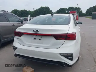 2021 Kia Forte LXS z VIN 3KPF24AD1ME361778, wystawiony jako IAAI lot #42275086 z przebiegiem 13 472 mil mil oraz . Historia ofert i sprzedaży dostępna na DreamBid. Obrazek 17.