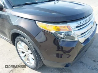 2014 Ford Explorer XLT with VIN 1FM5K8D81EGB72627, listed as a IAAI auction lot 41943574 with 110,238 mi miles and . Bid and sale history available at carsss.com. Image 6.