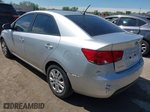 2010 Kia Forte EX z VIN KNAFU4A2XA5838916, wystawiony jako IAAI lot #42380123 z przebiegiem 153 033 mil mil oraz . Historia ofert i sprzedaży dostępna na DreamBid. Obrazek 3.