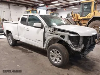 2022 Chevrolet Colorado 4WD LT with VIN 1GCHTCEA8N1198468, listed as a IAAI auction lot 41915959 with 60,486 mi miles. Bid and sale history available at carsss.com. Image 1.