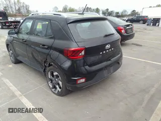 2023 Hyundai Venue Limited z VIN KMHRC8A37PU230705, wystawiony jako IAAI lot #41901589 z przebiegiem 38 550 mil mil oraz . Historia ofert i sprzedaży dostępna na DreamBid. Obrazek 3.