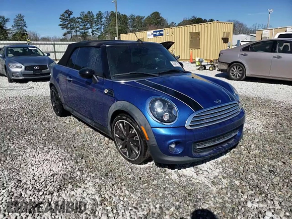 2015 MINI Convertible с VIN WMWZN3C57FT862587, выставлен на аукционе Copart как лот 46977995 с пробегом 79 587 миль миль и Списание • Salvage title. История ставок и продаж доступна на DreamBid. Изображение 13.
