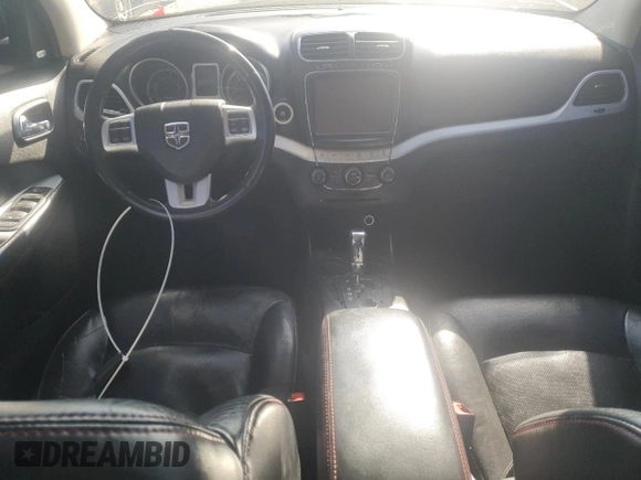 2015 Dodge Journey R/T z VIN 3C4PDDEG9FT574978, wystawiony jako Copart lot #52956415 z przebiegiem Nie podano mil oraz Czysty tytuł • Clean title. Historia ofert i sprzedaży dostępna na DreamBid. Obrazek 8.