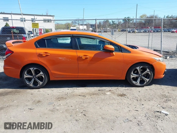 2015 Honda Civic Sedan Si with VIN 2HGFB6E53FH701374, listed as a IAAI auction lot 42051001 with 121,037 mi miles. Bid and sale history available at carsss.com. Image 13.