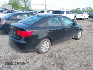 2013 Kia Forte EX with VIN KNAFU4A25D5713570, listed as a IAAI auction lot 42050462 with 87,027 mi miles. Bid and sale history available at carsss.com. Image 4.
