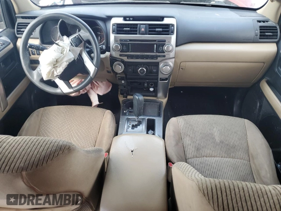 2012 Toyota 4Runner SR5 z VIN JTEZU5JR5C5038834, wystawiony jako Copart lot #54967155 z przebiegiem Nie podano mil oraz Szkoda całkowita • Salvage title. Historia ofert i sprzedaży dostępna na DreamBid. Obrazek 8.