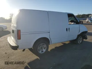 2004 Chevrolet Astro Cargo Van with VIN 1GCDM19X04B108883, listed as a Copart auction lot 50061715 with 0 mi miles and Salvage Title. Bid and sale history available at carsss.com. Image 3.
