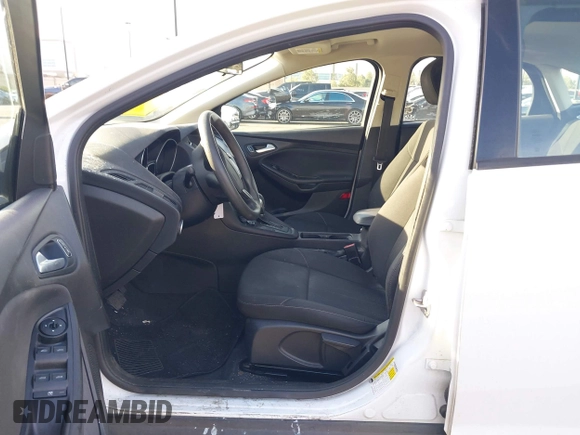 2016 Ford Focus SE with VIN 1FADP3F25GL339312, listed as a IAAI auction lot 41758115 with 77,972 mi miles. Bid and sale history available at carsss.com. Image 5.
