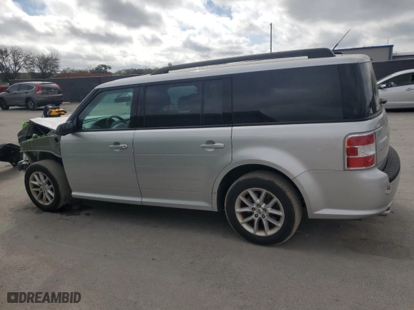 2019 Ford Flex SE with VIN 2FMGK5B86KBA12840, listed as a Copart auction lot 44597205 with 32,210 mi miles and Salvage Title. Bid and sale history available at carsss.com. Image 2.