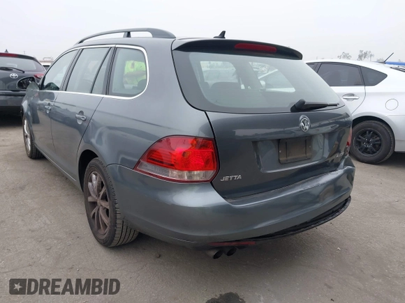 2010 Volkswagen Jetta с VIN 3VWTZ8AJ1AM641503, выставлен на аукционе IAAI как лот 42466090 с пробегом 83 804 миль миль и . История ставок и продаж доступна на DreamBid. Изображение 3.