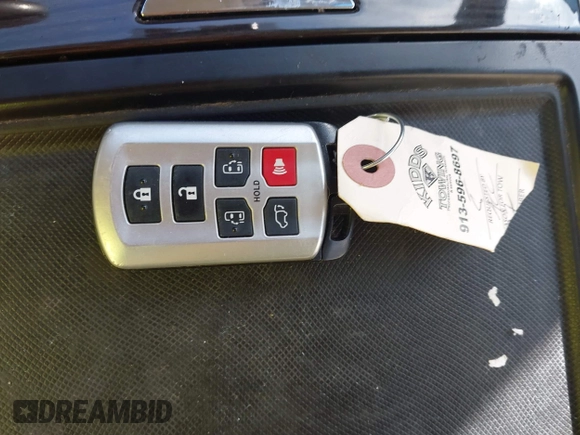 2017 Toyota Sienna XLE Auto Access Seat with VIN 5TDYZ3DCXHS814910, listed as a IAAI auction lot 41700845 with 110,701 mi miles and . Bid and sale history available at DreamBid. Image 11.