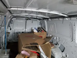 2014 Ford Econoline Cargo Commercial z VIN 1FTNS1EW9EDA76271, wystawiony jako Copart lot #46491375 z przebiegiem Nie podano mil oraz Szkoda całkowita • Salvage title. Historia ofert i sprzedaży dostępna na DreamBid. Obrazek 10.