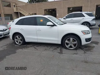 2011 Audi Q5 Premium Plus z VIN WA1LFAFP2BA062898, wystawiony jako IAAI lot #41205967 z przebiegiem 134 143 mil mil oraz . Historia ofert i sprzedaży dostępna na DreamBid. Obrazek 13.