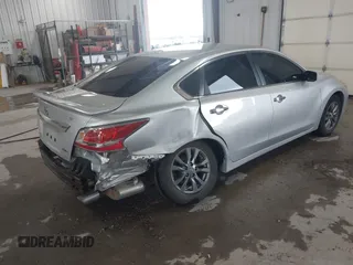 2015 Nissan Altima SV z VIN 1N4AL3AP2FC465479, wystawiony jako IAAI lot #42205569 z przebiegiem 109 258 mil mil oraz . Historia ofert i sprzedaży dostępna na DreamBid. Obrazek 4.