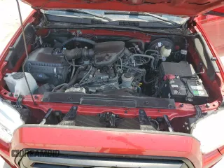 2021 Toyota Tacoma SR z VIN 5TFAX5GN4MX192454, wystawiony jako Copart lot #55956395 z przebiegiem 54 875 mil mil oraz Czysty tytuł • Clean title. Historia ofert i sprzedaży dostępna na DreamBid. Obrazek 11.