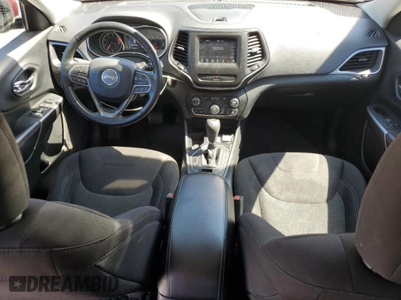 2019 Jeep Cherokee Latitude with VIN 1C4PJLCB7KD205885, listed as a Copart auction lot 58077555 with 188,034 mi miles and Salvage title. Bid and sale history available at DreamBid. Image 8.
