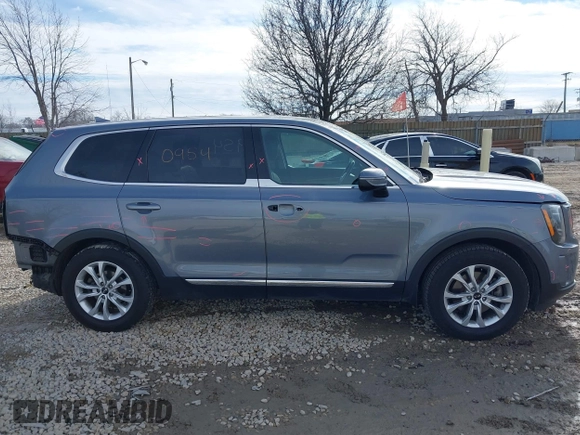 2020 Kia Telluride LX with VIN 5XYP2DHC4LG010074, listed as a IAAI auction lot 41700954 with 112,413 mi miles and . Bid and sale history available at carsss.com. Image 14.