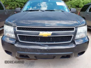 2013 Chevrolet Tahoe Commercial with VIN 1GNLC2E09DR286027, listed as a IAAI auction lot 42229760 with 203,474 mi miles and . Bid and sale history available at DreamBid. Image 6.