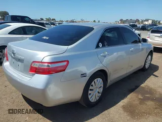 2009 Toyota Camry with VIN 4T4BE46K69R096427, listed as a IAAI auction lot 41972509 with 170,947 mi miles. Bid and sale history available at carsss.com. Image 4.
