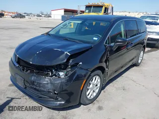 2017 Chrysler Pacifica Touring with VIN 2C4RC1DG6HR501164, listed as a IAAI auction lot 41863304 with 87,705 mi miles and . Bid and sale history available at DreamBid. Image 21.