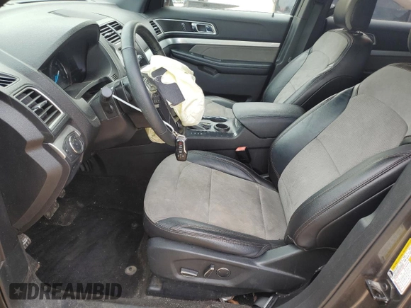 2017 Ford Explorer XLT with VIN 1FM5K7D81HGD62121, listed as a Copart auction lot 53132825 with 63,050 mi miles and Salvage title. Bid and sale history available at DreamBid. Image 7.