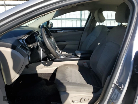 2018 Ford Fusion SE z VIN 3FA6P0LU9JR208728, wystawiony jako Copart lot #43519495 z przebiegiem 183 976 mil mil oraz Czysty tytuł • Clean title. Historia ofert i sprzedaży dostępna na DreamBid. Obrazek 7.