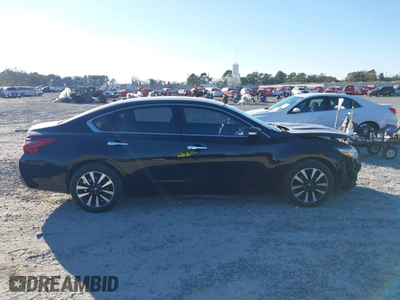 2018 Nissan Altima SV with VIN 1N4AL3AP8JC225474, listed as a IAAI auction lot 40877199 with 41,923 mi miles and . Bid and sale history available at carsss.com. Image 13.
