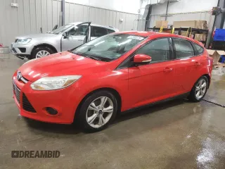 2014 Ford Focus SE with VIN 1FADP3K29EL367147, listed as a Copart auction lot 44200575 with 190,819 mi miles and Clean Title. Bid and sale history available at carsss.com. Image 1.