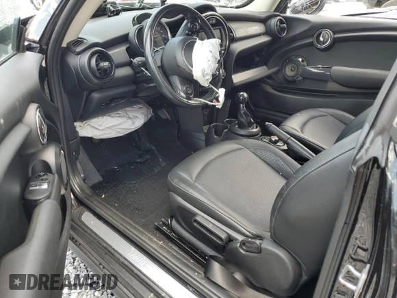 2021 MINI Hardtop Cooper with VIN WMWXR3C05M2P13632, listed as a Copart auction lot 62595415 with 38,797 mi miles and Clean title. Bid and sale history available at DreamBid. Image 8.