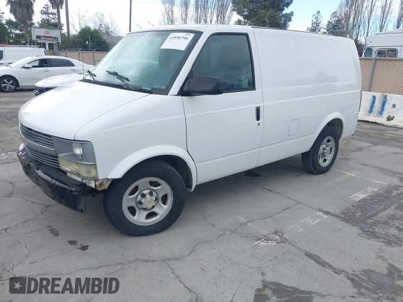 2005 Chevrolet Astro Cargo Van with VIN 1GCDM19X65B125902, listed as a IAAI auction lot 41896346 with 128,598 mi miles. Bid and sale history available at carsss.com. Image 2.