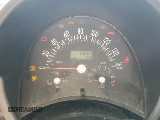 2000 Volkswagen Beetle GLS с VIN 3VWCD21C5YM472500, выставлен на аукционе Copart как лот 69537124 с пробегом 112 681 миль миль и Чистый • Clean title. История ставок и продаж доступна на DreamBid. Изображение 9.