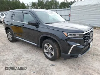 2025 Honda Pilot EX-L z VIN 5FNYG1H40SB015128, wystawiony jako Copart lot #48028125 z przebiegiem Nie podano mil oraz Szkoda całkowita • Salvage title. Historia ofert i sprzedaży dostępna na DreamBid. Obrazek 4.