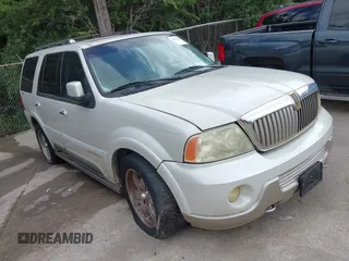 2004 Lincoln Navigator Luxury with VIN 5LMFU27R34LJ18541, listed as a IAAI auction lot 42607985 with 248,161 mi miles and . Bid and sale history available at DreamBid. Image 1.