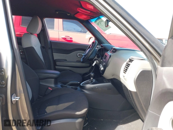 2016 Kia Soul with VIN KNDJN2A28G7264814, listed as a IAAI auction lot 41692394 with 105,867 mi miles. Bid and sale history available at carsss.com. Image 5.