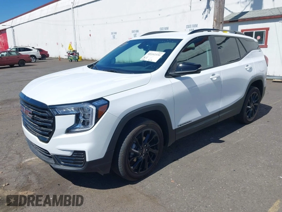 2024 GMC Terrain SLE with VIN 3GKALTEG5RL338632, listed as a IAAI auction lot 40102556 with 3,715 mi miles and . Bid and sale history available at DreamBid. Image 2.