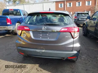 2021 Honda HR-V LX with VIN 3CZRU6H35MM707234, listed as a IAAI auction lot 41066081 with 60,091 mi miles. Bid and sale history available at carsss.com. Image 15.